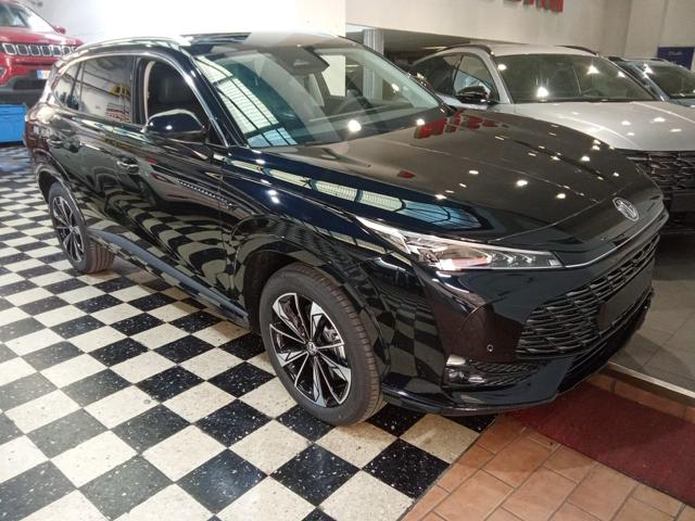 MG HS HEV 224cv Luxury km 0 a MELEGNANO