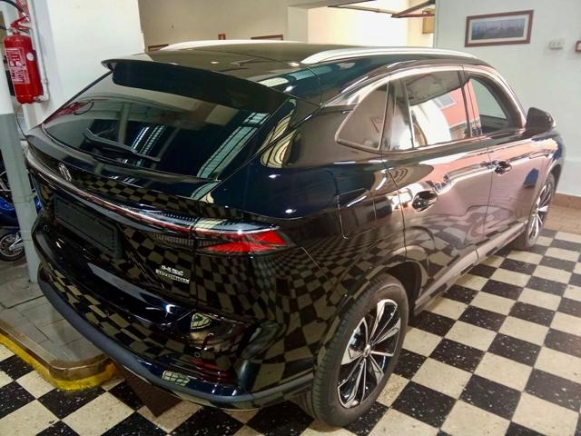MG HS HEV 224cv Luxury - foto 2 di 4