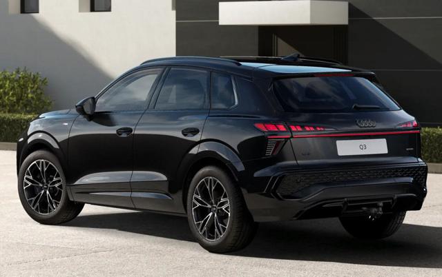 Audi Q3 TFSI 150 kW quattro S tr S Line Full Opt - foto 3 di 4