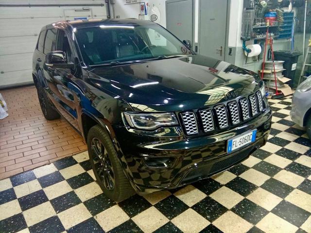 Jeep Grand Cherokee 3.0 V6 CRD 250 MultijetII Night Eagle Gancio Train - foto 2 di 4