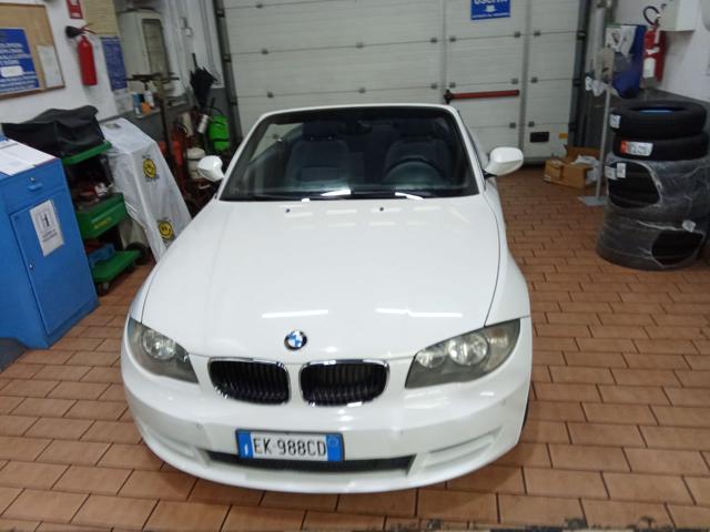 BMW 118 d 2.0 143CV Cabrio Futura - foto 2 di 4