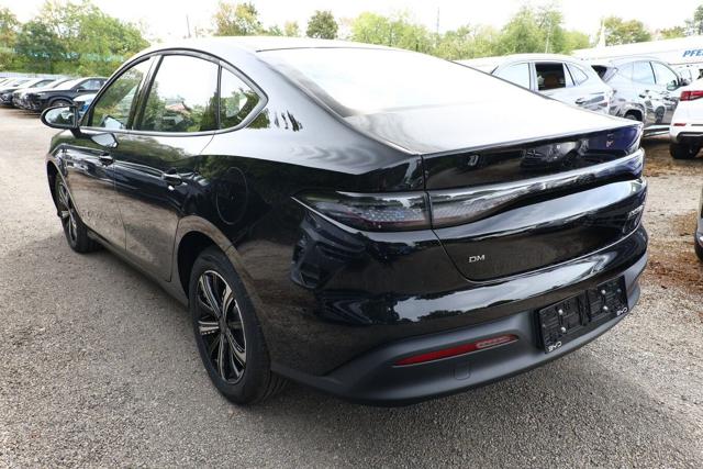 BYD Seal 5 DM-i 212 CV PHEV DESIGN - foto 3 di 11
