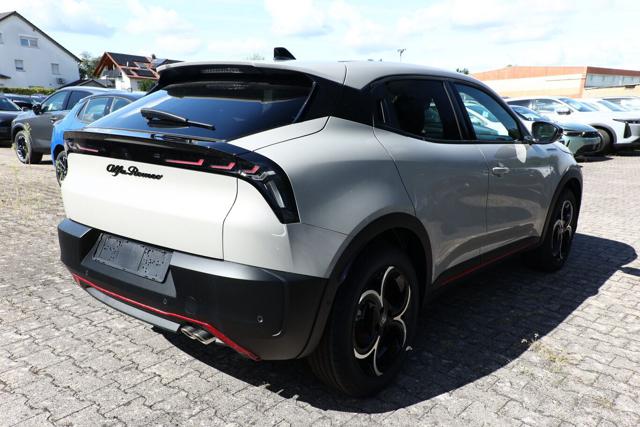 Alfa Romeo Junior 1.2 145 CV Hybrid eDCT6 Speciale Techno pack - foto 2 di 4