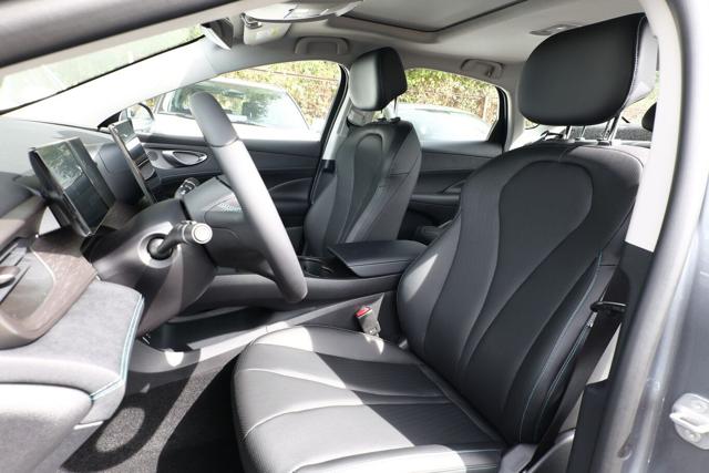 BYD Seal 5 DM-i 212 CV PHEV DESIGN - foto 4 di 4