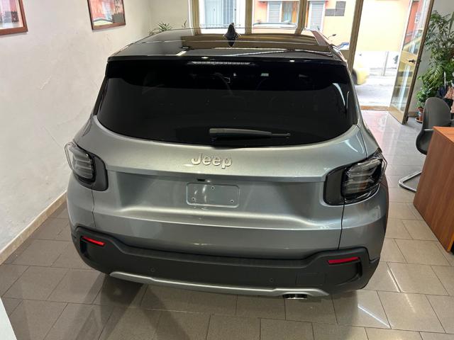 Jeep Avenger 1.2 Turbo 100 CV MHEV Summit Tetto e pelle - foto 3 di 4
