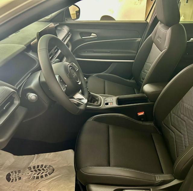 Jeep Avenger 1.2 Turbo 100 CV Altitude - foto 3 di 4