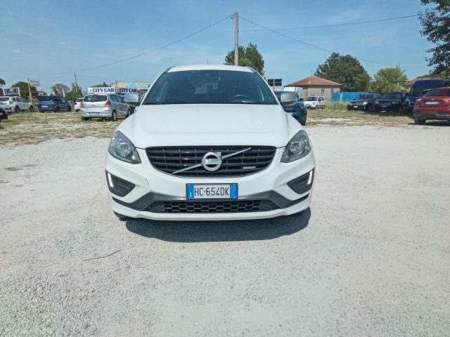 Volvo XC60 D5 AWD Geartronic R-design Kinetic usato a FORLIMPOPOLI
