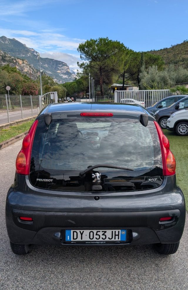 Peugeot 107 1.0 68CV 5p. Plaisir - foto 4 di 17