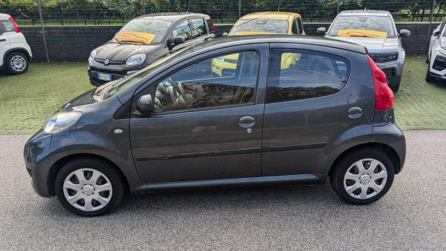 Peugeot 107 1.0 68CV 5p. Plaisir - foto 2 di 17