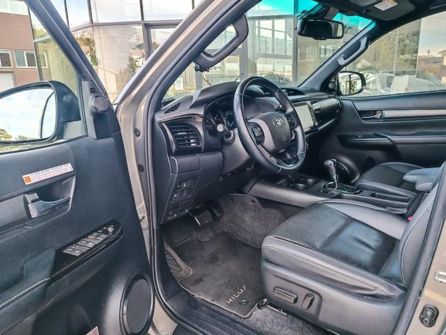 Toyota Hilux 2.8 D A/T 4WD 4 porte Double Cab Invincible - foto 4 di 4