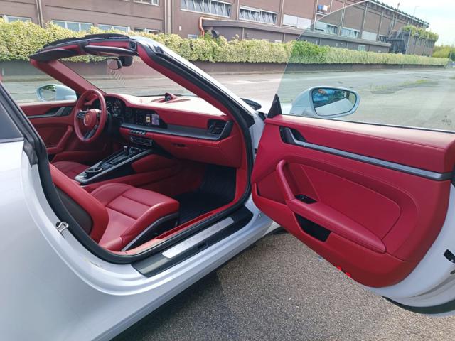 Porsche 911 Targa 4S - foto 2 di 4