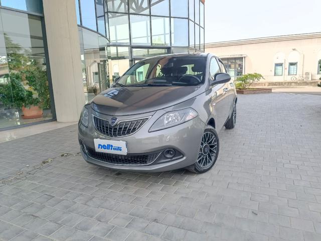 Lancia Ypsilon 1.0 FireFly 5 porte S&S Hybrid Platino usato a CASTELFRANCO DI SOTTO