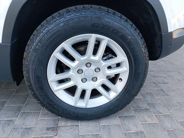 Land Rover Defender 90 3.0D I6 200 CV AWD Auto S - foto 4 di 4