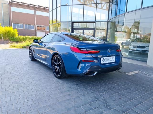 BMW 840 d xDrive Coupé - foto 3 di 4