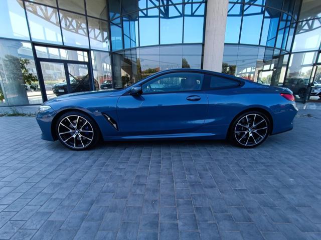 BMW 840 d xDrive Coupé - foto 2 di 4