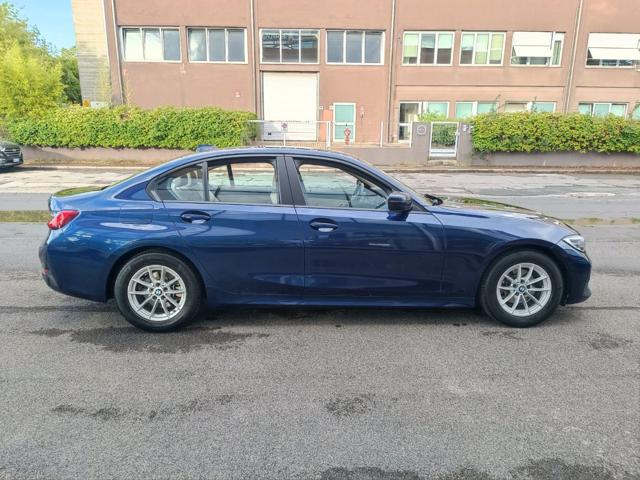 BMW 318 d - foto 2 di 4