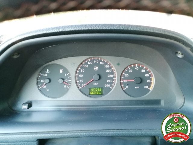 Alfa Romeo 145 2.0i 16V Twin Spark cat Quadrifoglio - foto 3 di 4