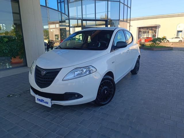 Lancia Ypsilon 1.2 69 CV 5 porte Elefantino, del 2014, 108.000 km, in vendita a Castelfranco Di Sotto (PI)