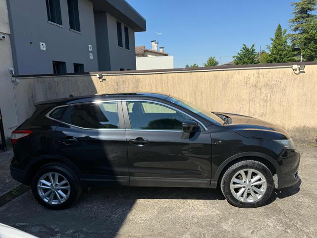 Nissan Qashqai 1.2 DIG-T Tekna - foto 2 di 4