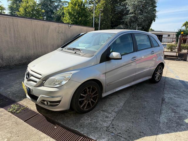 Mercedes-Benz B 180 CDI, del 2010, 183.000 km, in vendita a Castagnaro (VR)