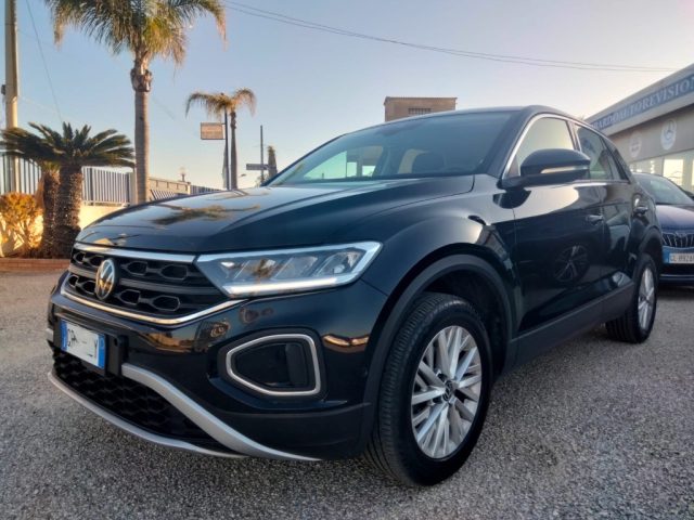 Volkswagen T-Roc 1.0 TSI Life - foto 2 di 4