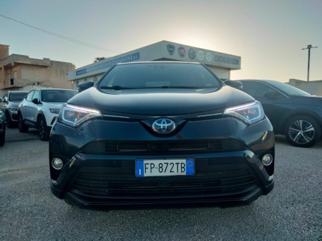 Toyota RAV 4 MY23 RAV4 2.5 Hybrid 4WD Lounge usato a PETROSINO