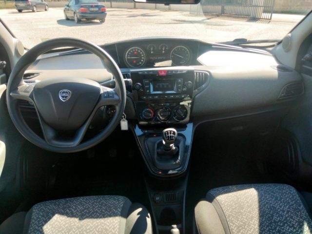 Lancia Ypsilon 1.0 FireFly 5 porte S&S Hybrid Ecochic Silver, del 2022, 60.000 km, in vendita a Petrosino (TP)