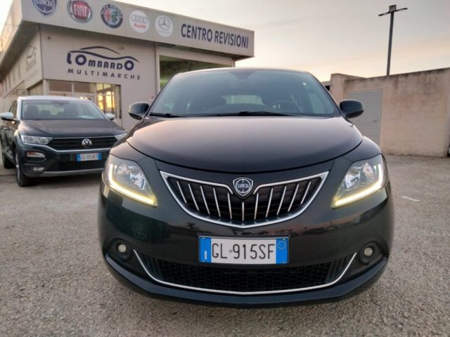 Lancia Ypsilon 1.0 FireFly 5 porte S&S Hybrid Gold usato a PETROSINO