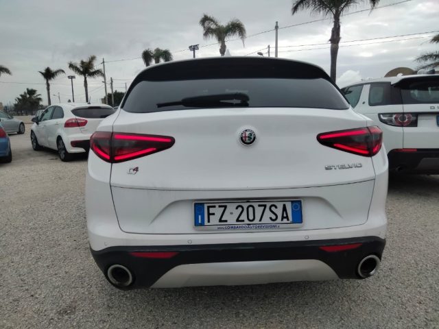 Alfa Romeo Stelvio 2.2 Turbodiesel 190 CV AT8 Q4 B-Tech - foto 3 di 4