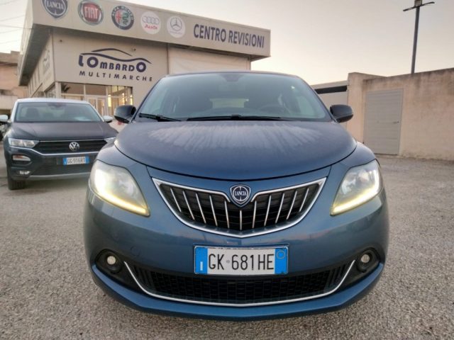 Lancia Ypsilon 1.0 FireFly 5 porte S&S Hybrid Ecochic Gold usato a PETROSINO
