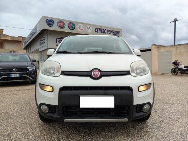 Fiat Panda Cross 1.3 MJT 95 CV S&S 4x4, del 2015, 170.000 km, in vendita a Petrosino (TP)