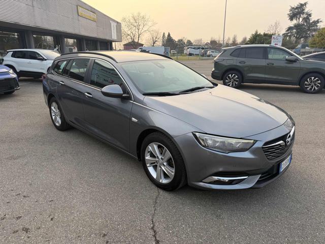 Opel Insignia 1.6 CDTI 136 S&S Sports Tourer Business - foto 2 di 4