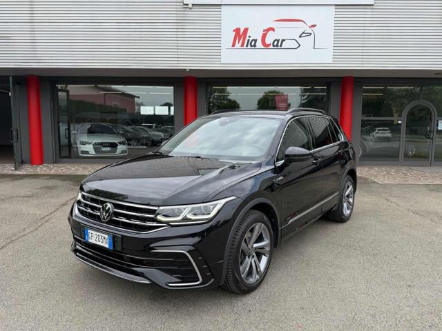 Volkswagen Tiguan 2.0 TDI 200 CV SCR DSG 4MOTION R-Line usato a SABBIONETA