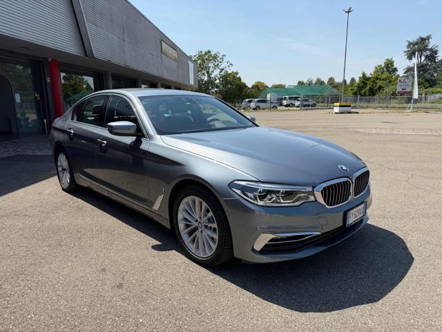 BMW 530 e Luxury - foto 3 di 4