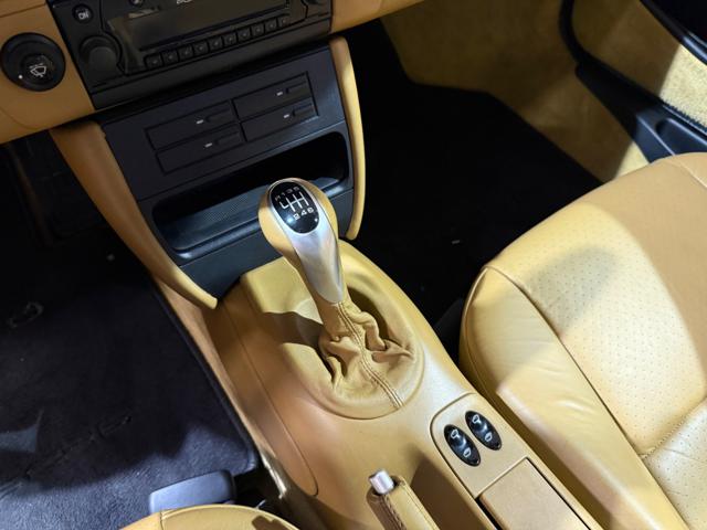 Porsche 996 Carrera 4 Cabriolet-Manuale-Service book, del 2000, 164.000 km, in vendita a Roma (RM)