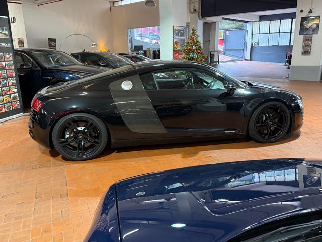 Audi R8 4.2 V8 FSI Quattro-Tagliandi Audi-Book Service - foto 4 di 4