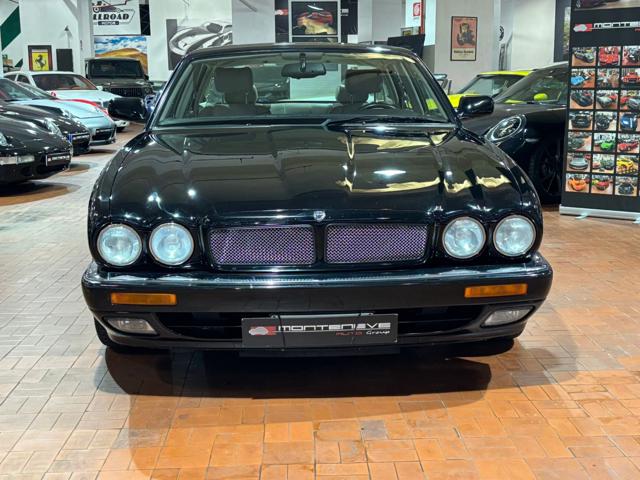 Jaguar XJR 4.0 Ufficiale Italia - foto 2 di 4