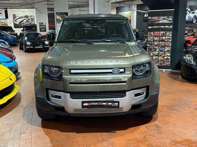 Land Rover Defender 110 3.0D I6 250 CV AWD Auto SE - foto 2 di 4