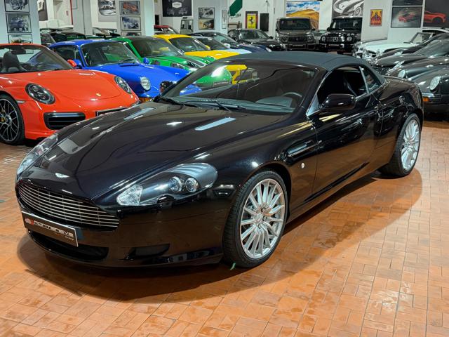 Aston Martin DB9 Volante - ONLY 968KM -Aston Martin Italia - foto 3 di 4