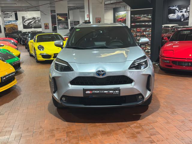 Toyota Yaris Cross 1.5 Hybrid 5p. E-CVT AWD-i TUTTI TAGLIANDI TOYOTA - foto 2 di 4