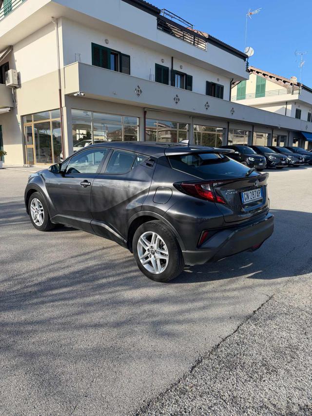 Toyota C-HR Trend e-cvt - foto 4 di 4