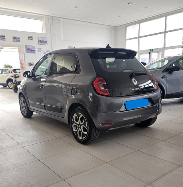 Renault Twingo SCe 65 CV Equilibre, del 2024, 44.000 km, in vendita a Mondolfo (PU)