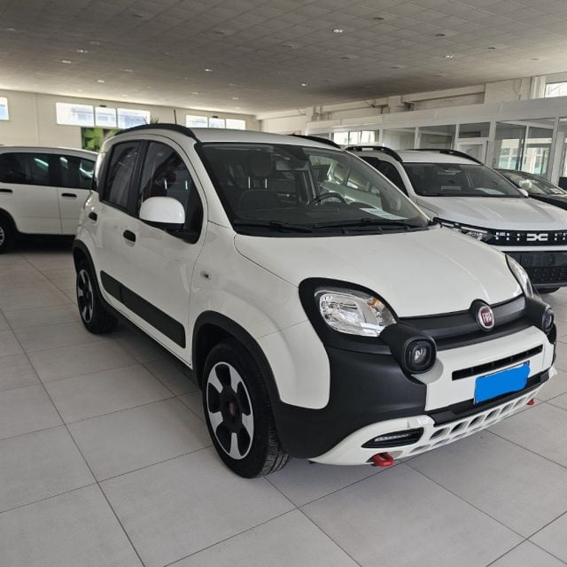 Fiat Panda Cross 1.0 FireFly S&S Hybrid - foto 3 di 4