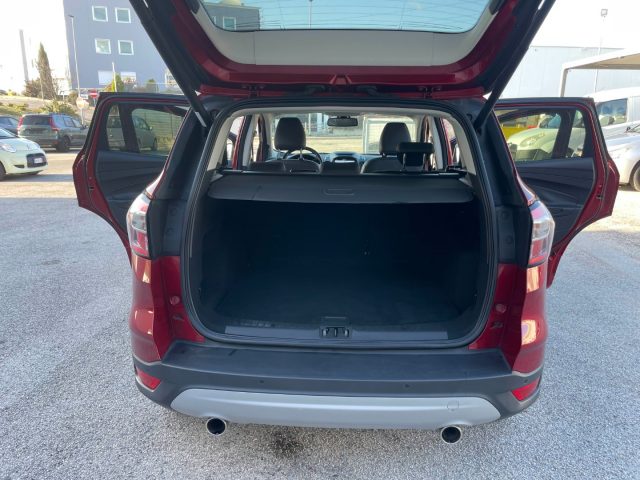Ford Kuga 2.0 TDCI 150 CV S&S 4WD Titanium usato a MONDOLFO