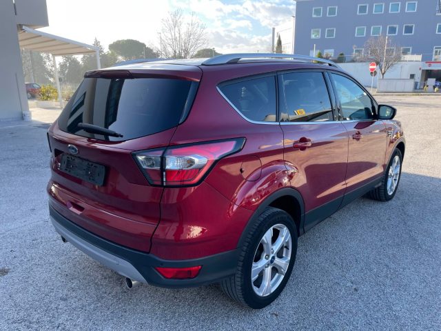 Ford Kuga 2.0 TDCI 150 CV S&S 4WD Titanium, del 2018, 73.000 km, in vendita a Mondolfo (PU)