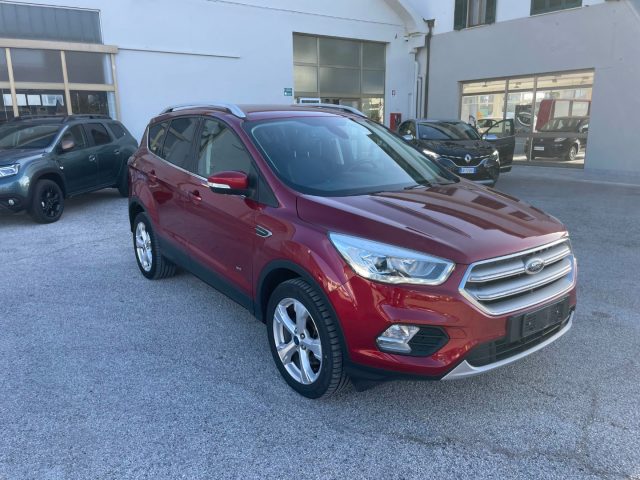 Ford Kuga 2.0 TDCI 150 CV S&S 4WD Titanium usato a MONDOLFO
