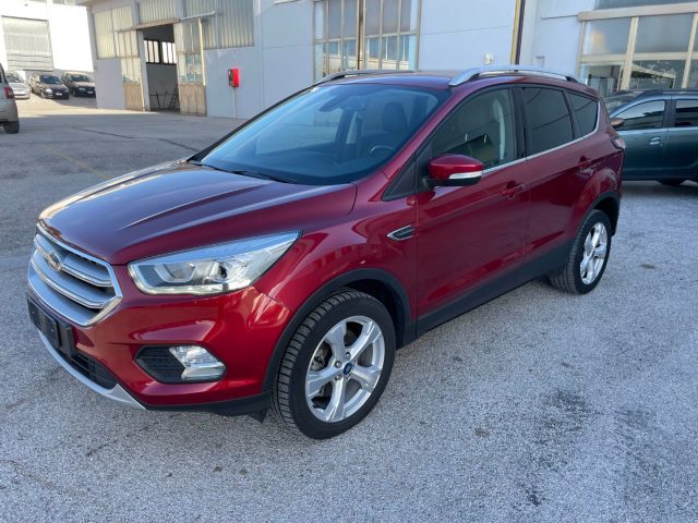 Ford Kuga 2.0 TDCI 150 CV S&S 4WD Titanium - foto 2 di 4