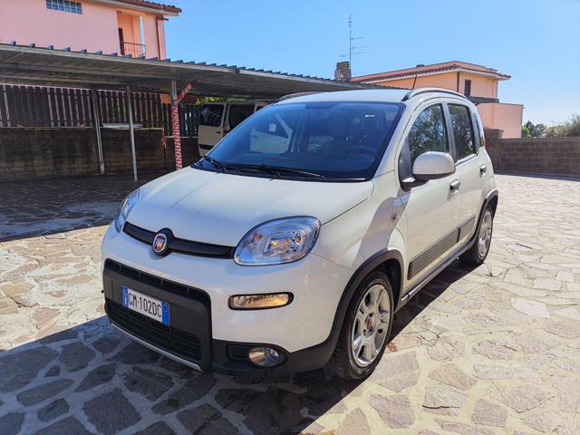 Fiat Panda 1.0 FireFly S&S Hybrid City Life, del 2022, 35.000 km, in vendita a Civitavecchia (RM)