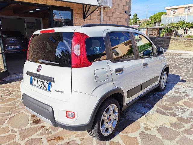 Fiat Panda 1.0 FireFly S&S Hybrid City Life - foto 4 di 4