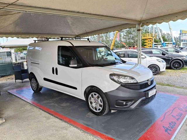 Fiat Doblo Dobl� 1.6 MJT 105CV Cargo Maxi Lounge 3 POSTI - foto 3 di 4